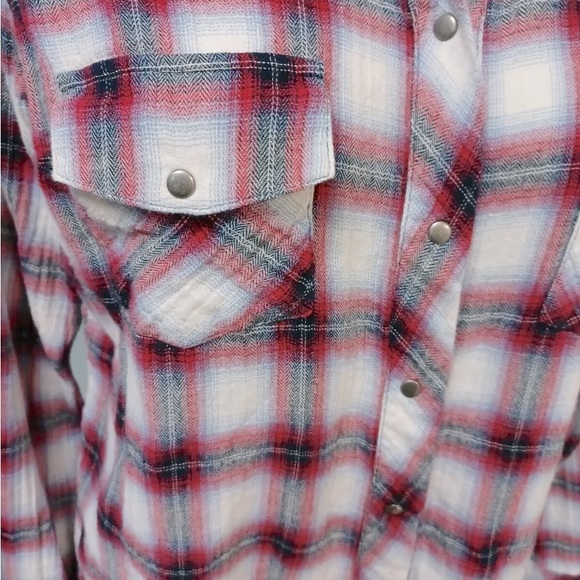 Kut from the Cloth Plaid Metal Snap Button Down Western Shirt. Size: M - Picture 3 of 5